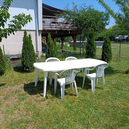 Gite Les Dames Du Quint 3 Etoiles Baume-les-Dames Exteriér fotografie